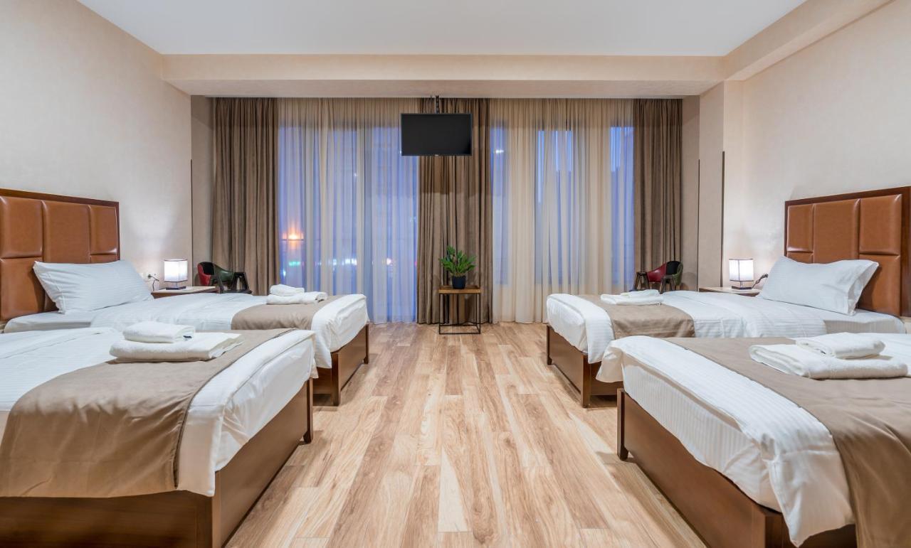 Aura Hotel Tbilisi Ngoại thất bức ảnh