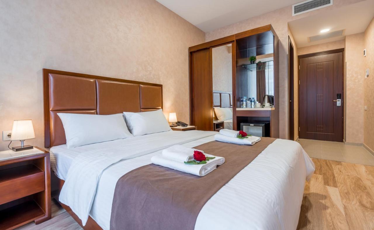 Aura Hotel Tbilisi Ngoại thất bức ảnh