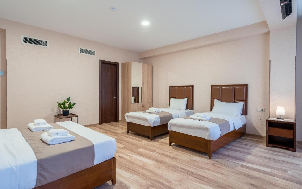 Aura Hotel Tbilisi Ngoại thất bức ảnh