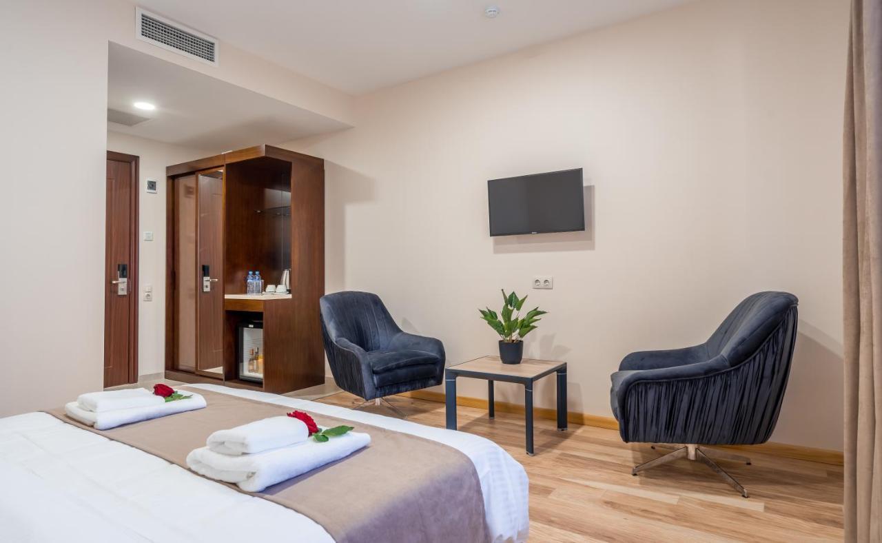 Aura Hotel Tbilisi Ngoại thất bức ảnh