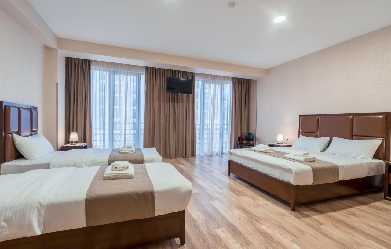 Aura Hotel Tbilisi Ngoại thất bức ảnh