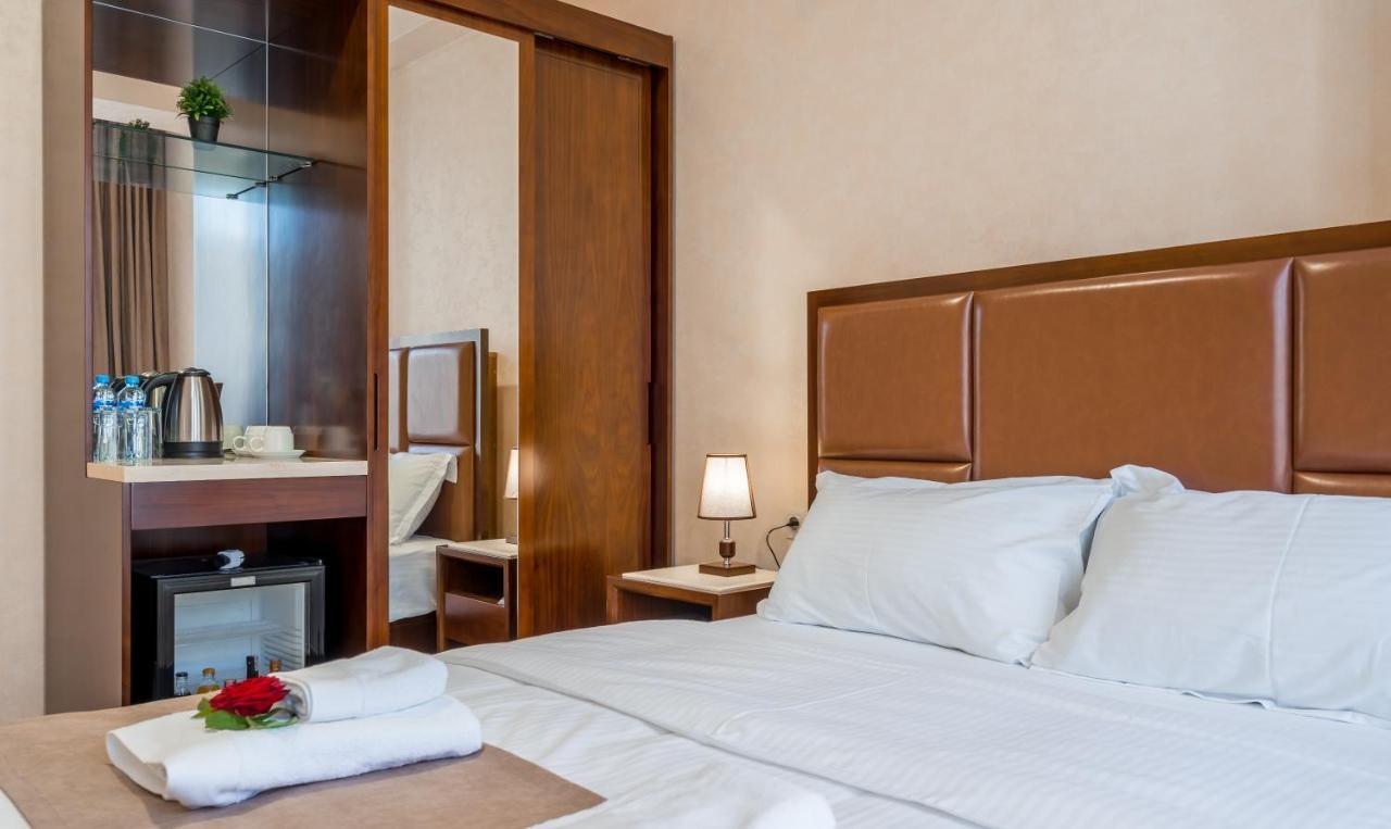 Aura Hotel Tbilisi Ngoại thất bức ảnh