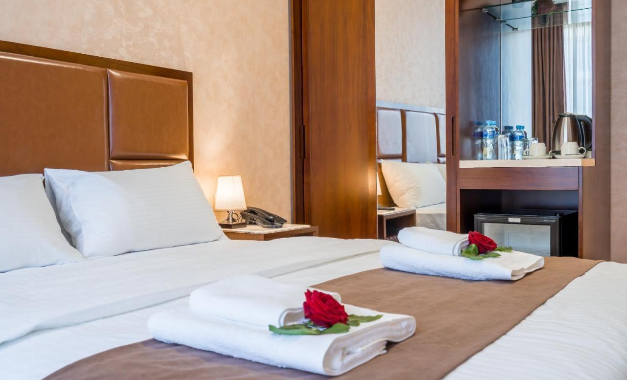 Aura Hotel Tbilisi Ngoại thất bức ảnh